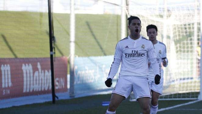 Mariano, clave en la victoria del Castilla