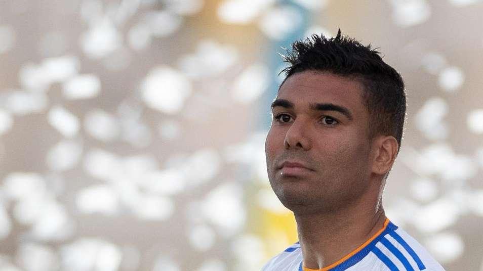 UOL Esporte: el Real Madrid, dispuesto a escuchar ofertas por Casemiro: dos clubes, interesados
