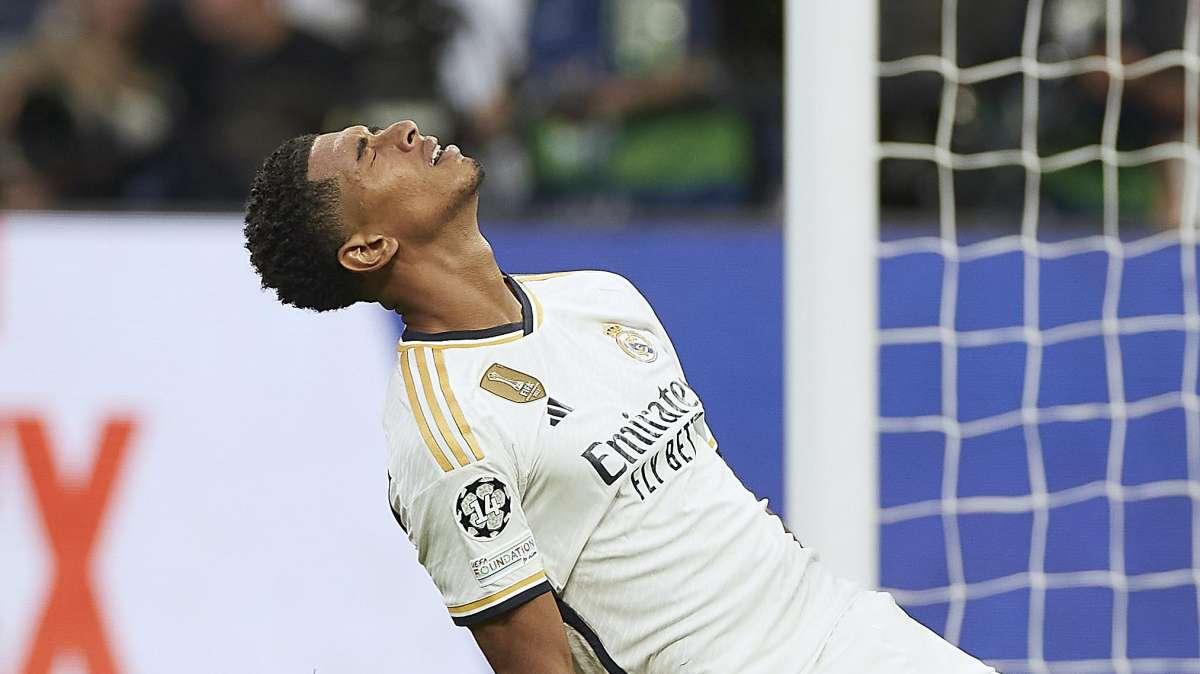 Dos errores arbitrales lastran al Real Madrid en Sevilla