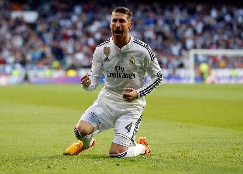 Joseba Larrañaga, en COPE: "La reacción del Real Madrid hacia la oferta por Ramos ha sido de indignación"