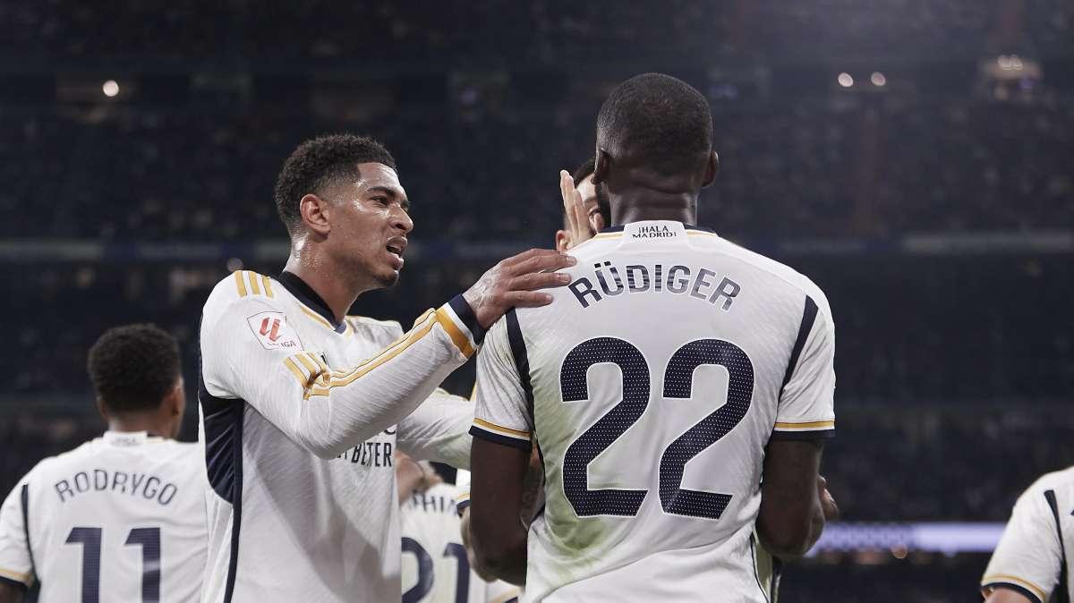 Rüdiger salva los muebles en el Santiago Bernabéu: las notas del Real Madrid