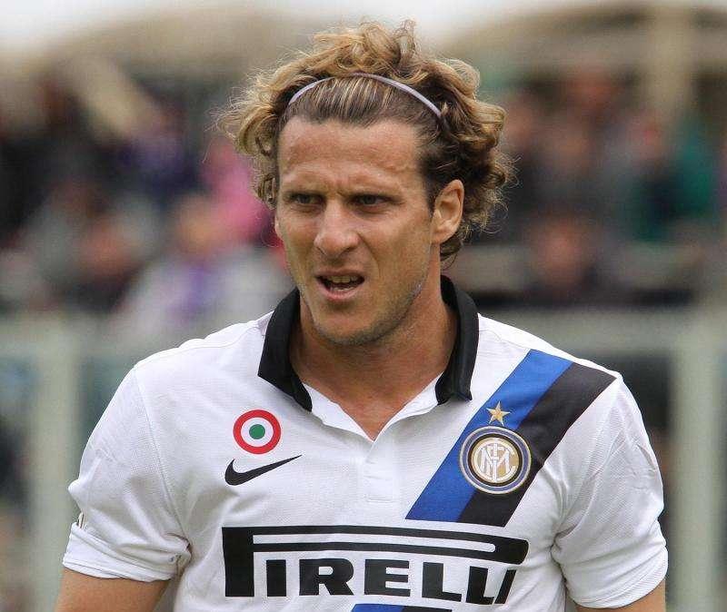 Forlán no se da por vencido: con 38 años, podría volver a Europa para seguir su carrera