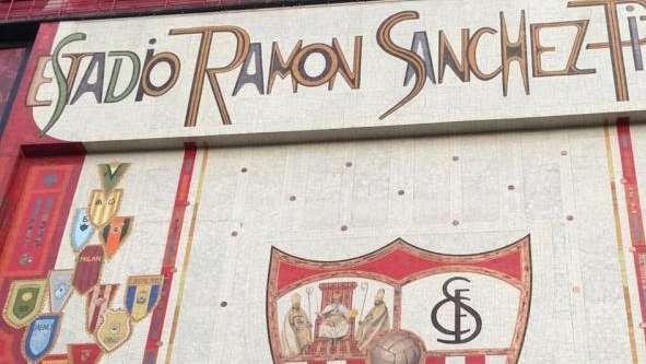 DESCANSO - Sevilla 2-0 Granada: los locales se aventajan 