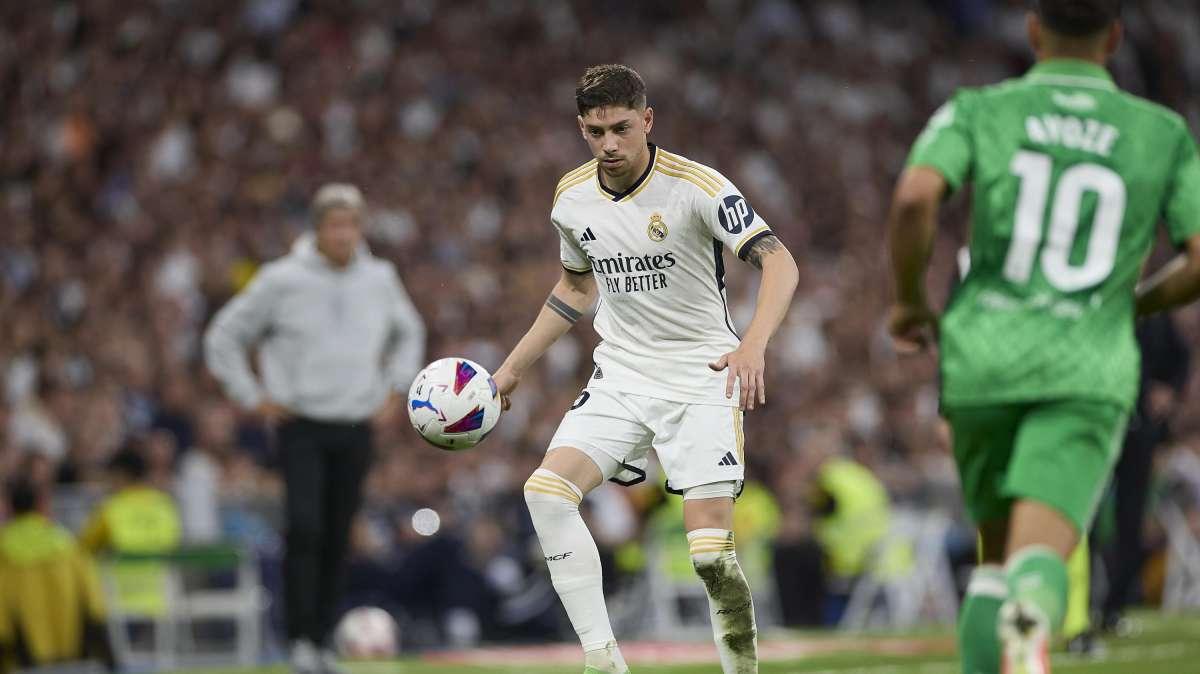 El Real Madrid - Real Betis, un aliciente explosivo en el Bernabéu 