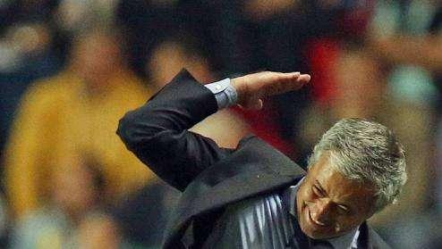 Mourinho se defiende: "La gente dice que vendí a Salah, pero es mentira. Yo lo fiché"