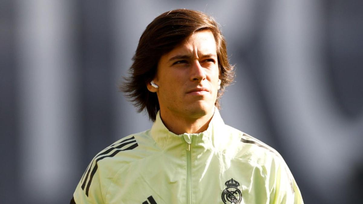 El Chelsea sigue insistiendo por Carreras: han preguntado por su fichaje
