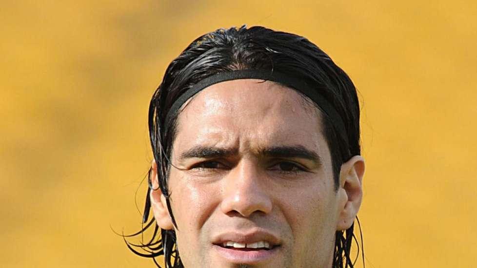 ABC: El Mónaco, dispuesto a ceder a Falcao al Madrid