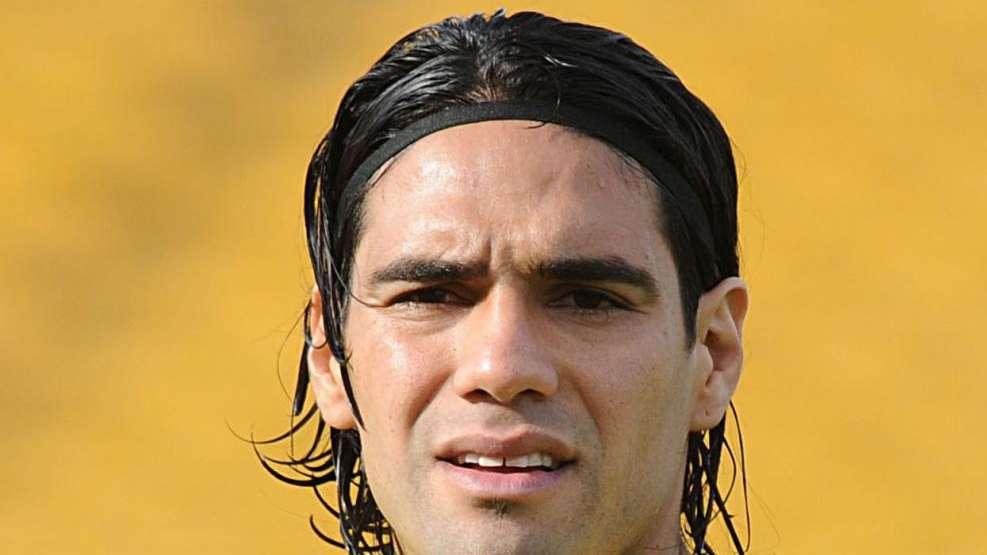 Van Gaal: "¿Falcao? Me da igual si un jugador cuesta 95 millones"