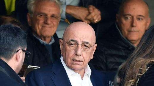 Galliani: "No estamos negociando con Pellegrini"