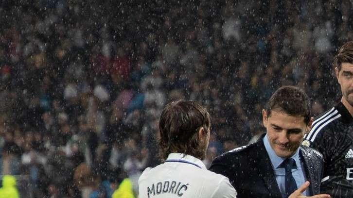 El 'zasca' viral de Casillas a Piqué por el escándalo arbitral del Barcelona