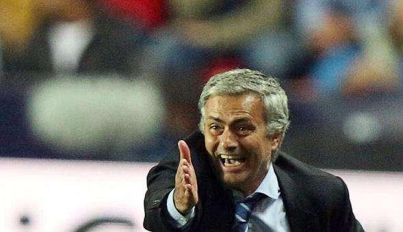 Mourinho insiste al Manchester United: quiere a este jugador cueste lo que cueste