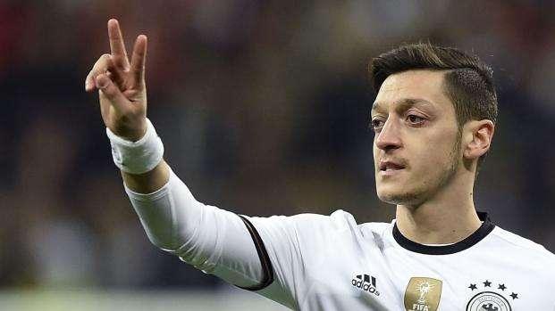 Daily Star - Si el Atlético pierde a Griezmann, irá a por Ozil