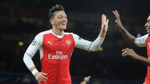 The Telegraph: El Arsenal, dispuesto a vender a Özil