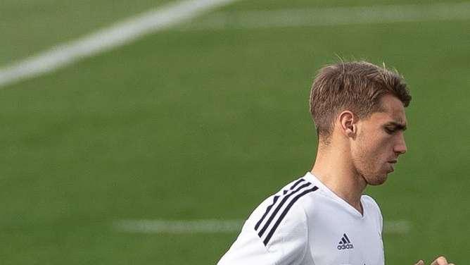 Iker Bravo: "¿Volver al Real Madrid? Nunca se sabe. Arbeloa..."