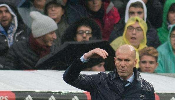 El Mundo - El Madrid no echará a Zidane... pero le obligará a fichar en verano