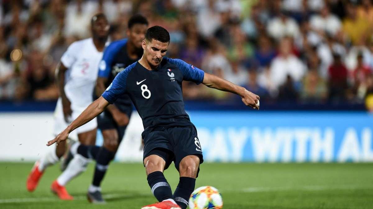 Fichajes Real Madrid | Se complica la salida de Aouar: los motivos
