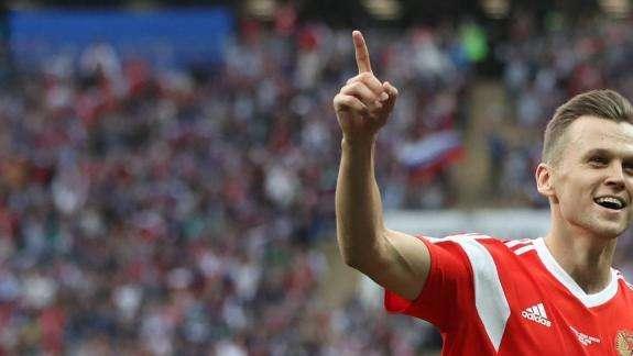El padre de Cheryshev: "Me apetece que Denis juegue contra Carvajal o Nacho, son amigos íntimos. Isco..."