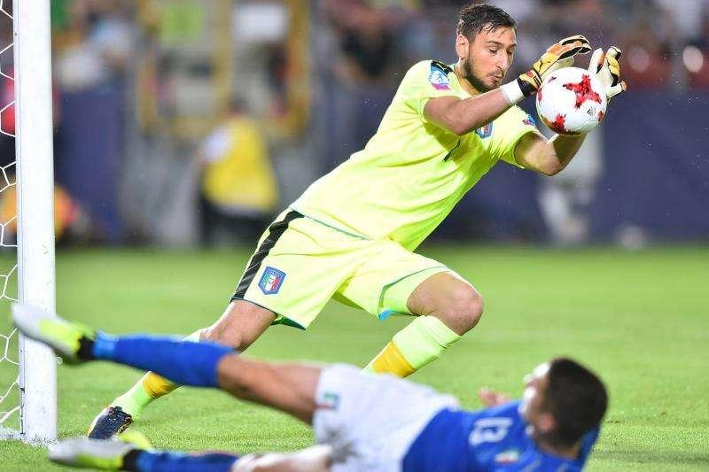 Zoff avisa a Donnarumma: "Tiene toda la vida para jugar en el Madrid, debe quedarse"