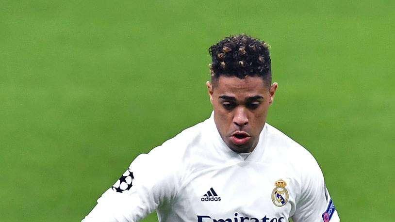 CAMBIOS EN EL REAL MADRID - Entran Isco, Marcelo y Mariano