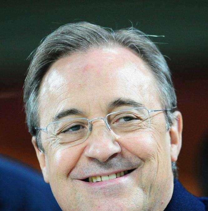Marca - Florentino se saltó los formalismos y se puso en pie para celebrar el gol de Cristiano
