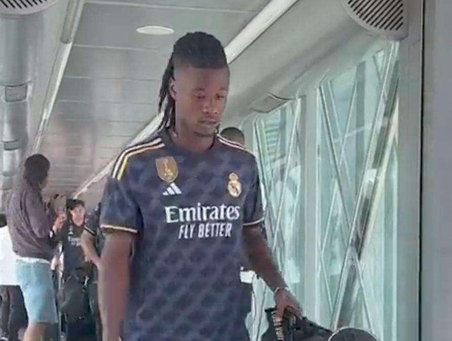 Ya es oficial la segunda equipación del Real Madrid: a la venta muy pronto