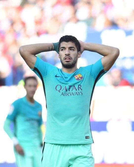 RAC 1 - Más problemas para el Barça: Suárez un mes de baja
