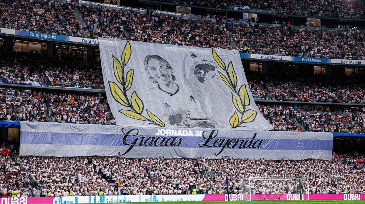 El Bernabéu se rinde a Luka Modric en su despedida
