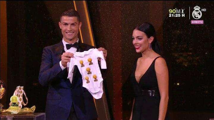 El sorprendente regalo de France Football a Georgina Rodríguez. ¡Qué monada!
