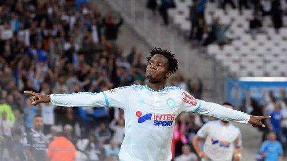 The Sun: Batshuayi, objetivo del Newcastle 
