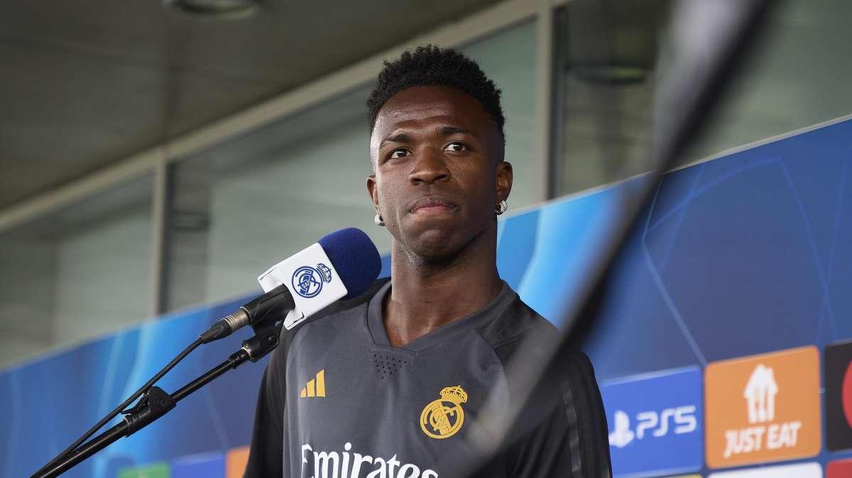 Vinicius responde a los racistas: "Mucha gente me pidió que lo ignorara"