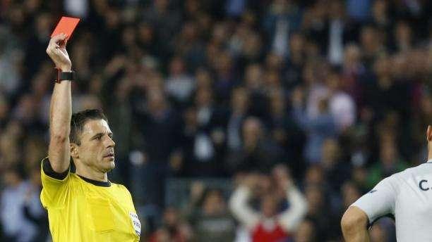 Daily Star: Esta temporada Bravo no puede fichar por otro club europeo 