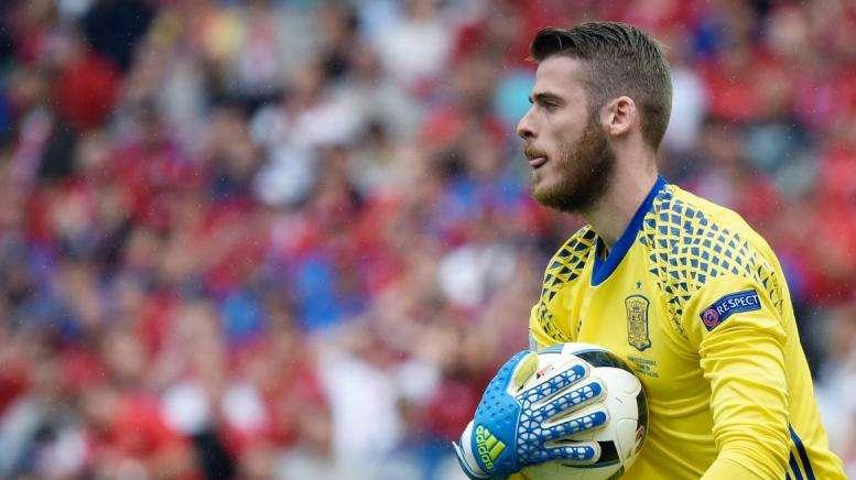El United busca blindar y hacer millonario a De Gea ante el interés blanco