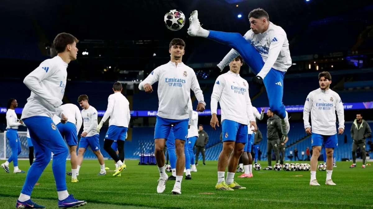 Un once al que aún podría sumarse Mbappé: las alineaciones probables del Manchester City - Real Madrid