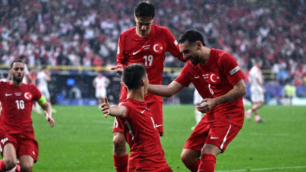 Turquía se encomienda a Arda Güler para acceder a los cuartos de la Eurocopa