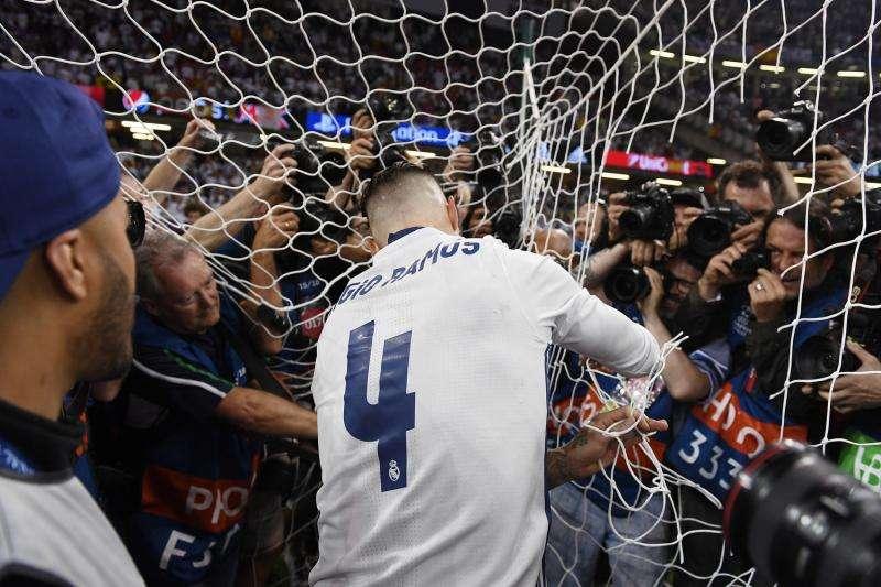 Deportivo, Schär: "Ramos me dio en la cara, aunque antes le provoqué. Es roja"