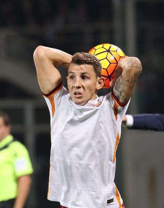 Digne: "El Madrid no es el favorito para ganar la liga"