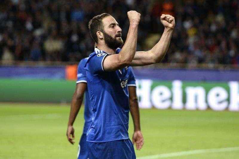 Doblete de Higuaín y fin a la 'maldición de los partidos importantes'