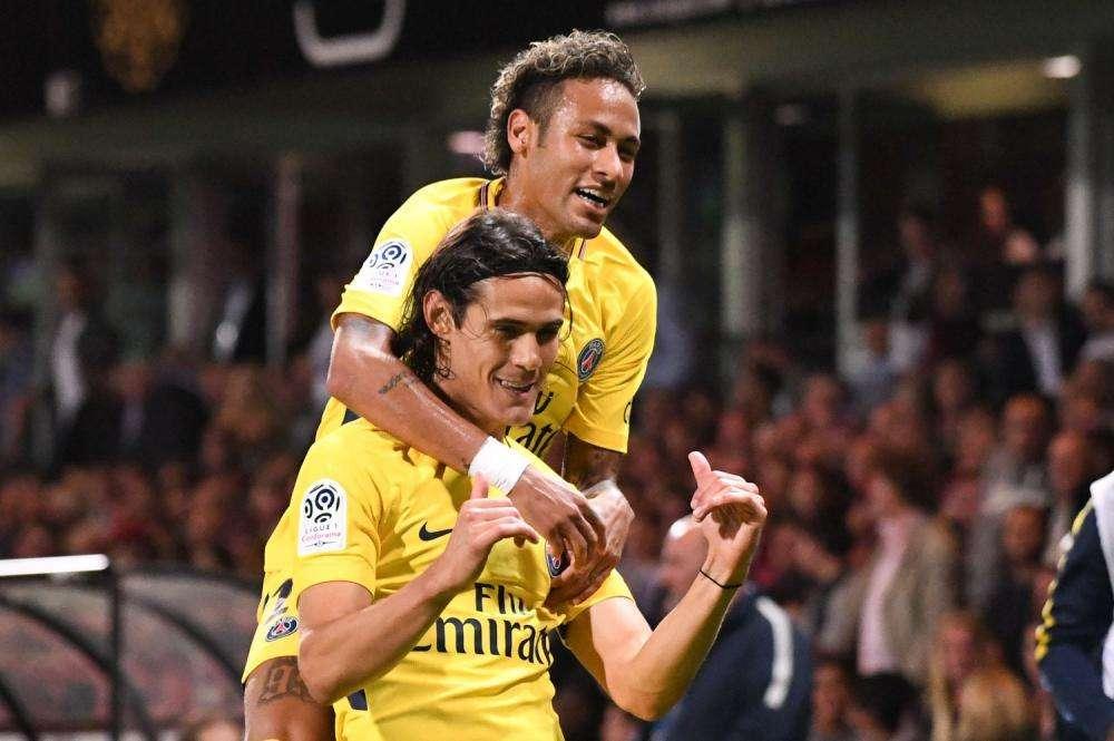 Le Parisien - Cavani quiere dejar el PSG por culpa Neymar