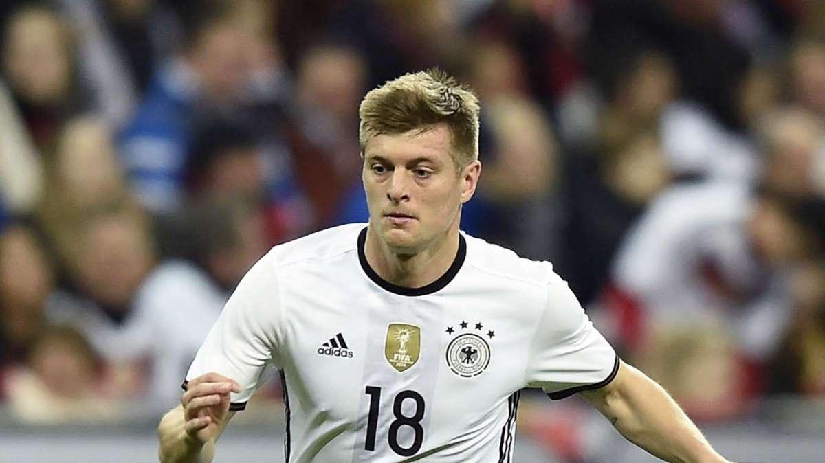 España | Kroos, hundido tras la goleada: "Nos han dado una lección"