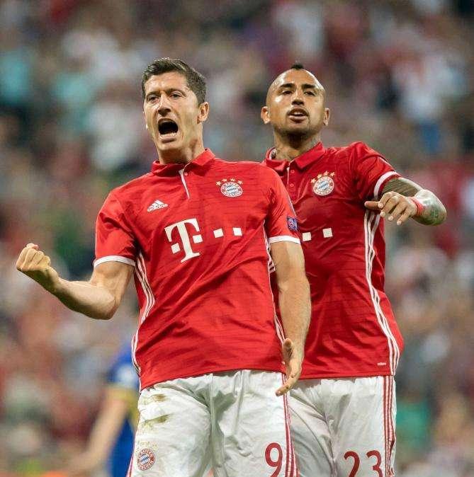 AS, Roncero: "Lewandowski es medio Bayern. La verdadera pólvora la tiene él. Ramos y Nacho..."