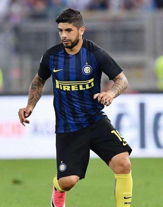 EXCLUSIVA TMW - El Sevilla no será el destino de Banega: quiere un equipo de primer nivel