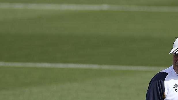 Informe del entrenamiento: cuatro bajas y una sorpresa para el clásico