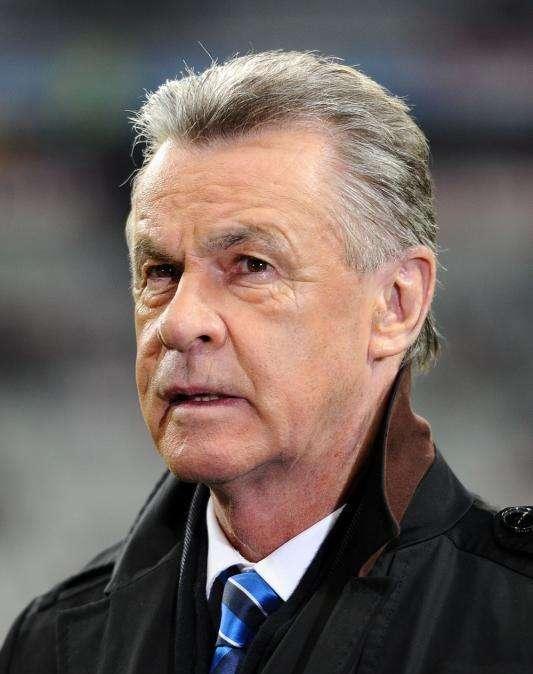 Hitzfeld: "Guardiola tiene que buscar jugadores para cambiar el estilo del City"
