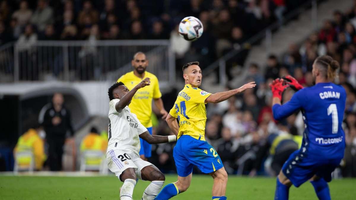Una baja en defensa en el Real Madrid para recibir al Cádiz: convocatoria