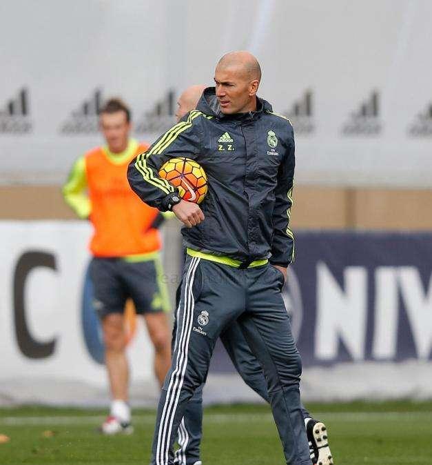 Zidane cierra la puerta de salida