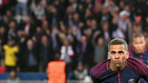 Dani Alves: "Es mentira que el Madrid sea más débil sin Cristiano"