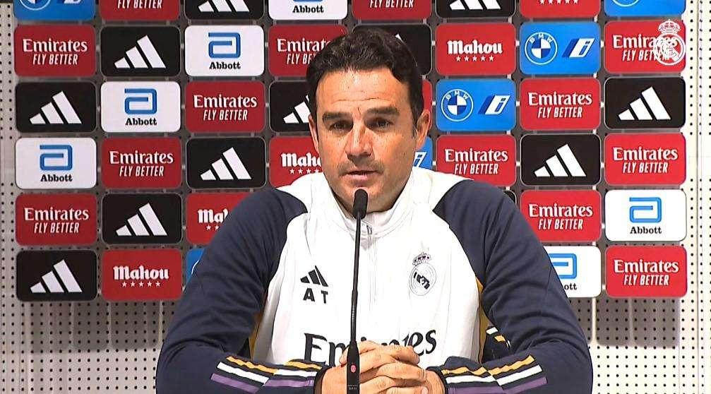 Toril estalla contra la RFEF: "Tienen que estar pendientes de la Champions, no de la lista"