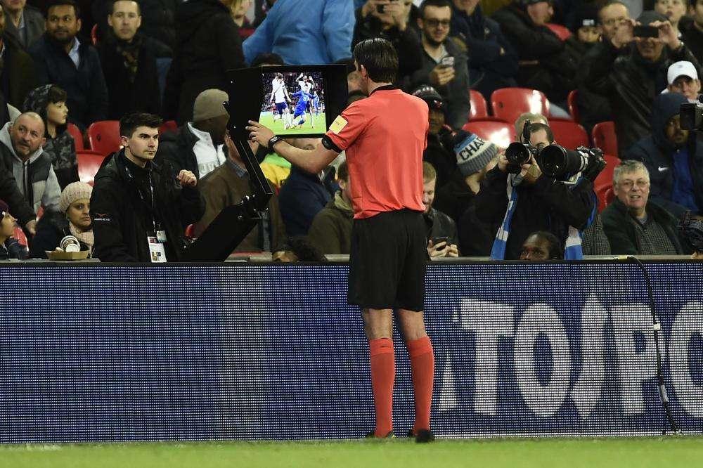 Aytekin habla de uno de sus mayores errores arbitrales y no hay ni rastro del Barça-PSG