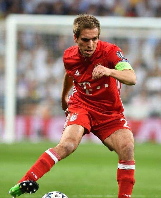 Ancelotti intentó que Lahm no se retirase: "Le decía que le pondria donde no tuviese que correr, pero lo tenía decidido"