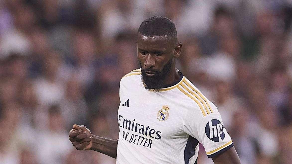 DOBLE CAMBIO EN EL REAL MADRID | Se retiran Kroos y Militao por Ceballos y Rüdiger